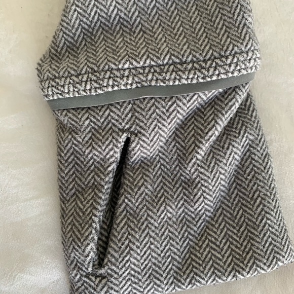 Lululemon women’s 3/4 zip - size 8 - Picture 6 of 8